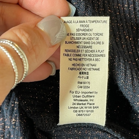 Free People We The Free Sparkly Navy Blue Button Down Cardigan Size Medium - Picture 8 of 11